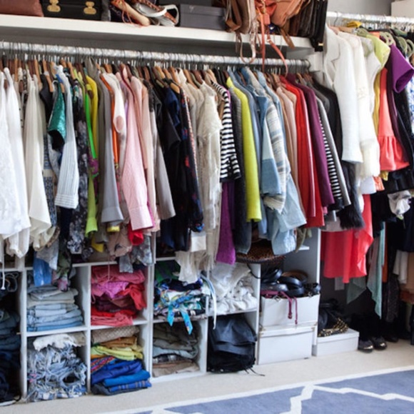 🌸 20 Lot Women’s Fashion Mystery Box Reseller Grab Bag Tops Clothing Bundle - Picture 2 of 2